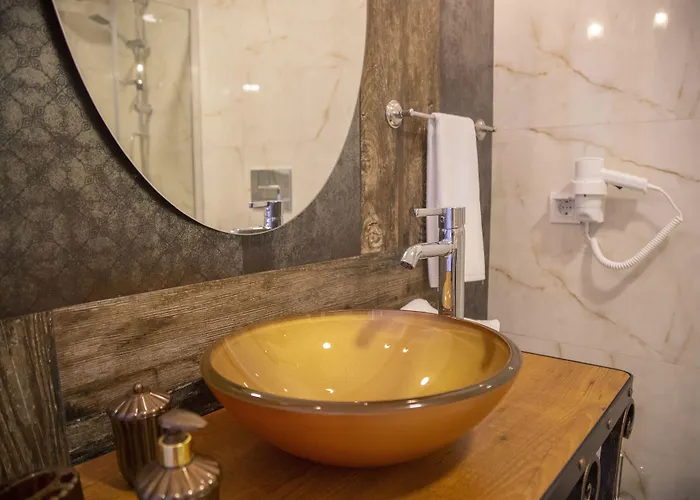 Bellapais 58 Luxury 酒店